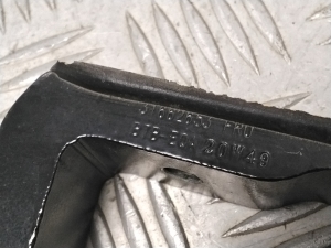 Polestar 2 II (2021–2026) Esiukse ülemine hing 31662653 - 3