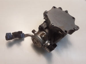 VOLVO V40 (2012–2019) Vacuum pump 31316143 - 2
