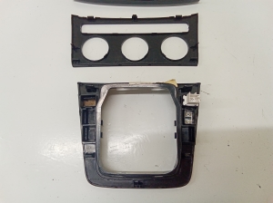 Volkswagen Passat B6 (2005–2010) Sonstiges Innenraumteil 3C0858069 - 8