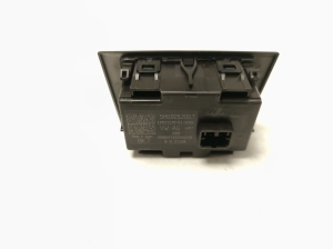 Volkswagen Golf VIII (2019–2026) Hazard light switch 5H0925200T - 6