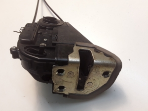 TOYOTA Prius W20 (2003–2011) Rear side door lock 6905047050 - 2