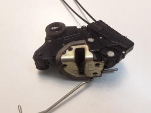 TOYOTA Prius W20 (2003–2011) Front door lock 6931247030 - 2