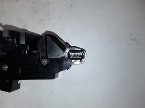 VOLVO XC60 (2008–2017) Rear side door lock 31253922 - 5