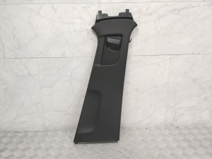   B-pillar interior trim  - 31651933 