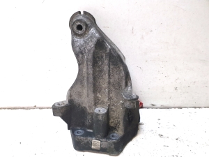 Motorhalter - A6512231304