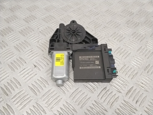   Front door window regulator motor  - 31674755 