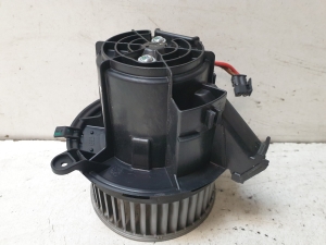 Mercedes Benz GLK-Class 204 (2008–2015) Salongi puhuri mootor 9409117 - 4