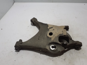 VOLVO S90 (2016–2026) Tagumine õõtshoob 31678073 - 2