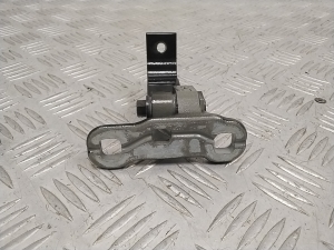 Polestar 2 II (2021–2026) Rear side door upper hinge 31662684 - 4