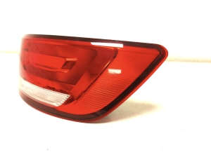 AUDI A4 B9 (2015–2026) Eckleuchte hinten 8W5945070A - 3