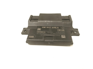 AUDI A4 B9 (2015–2026) Gateway control module 4M1907468A - 3