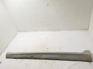 Exterior sill trim - 39843415