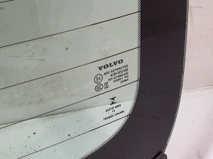 VOLVO S90 (2016–2026) Aizmugures stikls 31651600 - 4