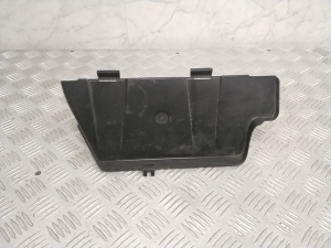   Sonstiges Teil unter der Motorhaube  - 31689181 