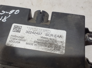 VOLVO S90 (2016–2026) AdBlue control unit 32242457 - 2