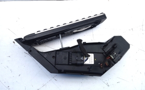 Mercedes Benz GLE-Class 167 (2019–2026) Gaspedal A1673000500 - 3