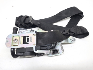 Mercedes Benz E-Class W212 (2009–2015) Front seat belt 617112200 - 3