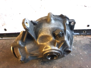 Front differential - A2213310505