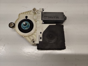 Volkswagen Passat B6 (2005–2010) Front door window regulator motor 1K0959793L - 3