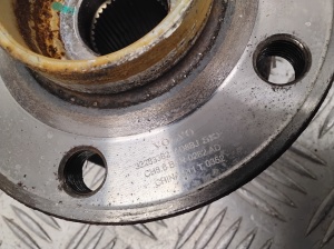 Polestar 2 II (2021–2026) Esirummu laager 32283362 - 2