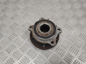 Polestar 2 II (2021–2026) Esirummu laager 32283362 - 3