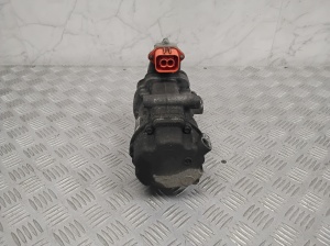 NISSAN Leaf II (2017–2026) A/C compressor 926005SA1A - 5