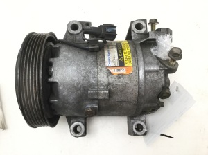  Air conditioner compressor 