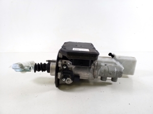 Jaguar l-Pace (2018–2026) Brake master cylinder J9D32D519AAK - 3