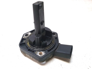 AUDI A6 C5 (1997–2005) Ölstandssensor 1J0907660B - 2