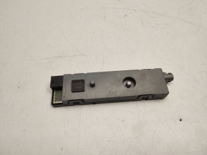 Mercedes Benz CLS-Class 218 (2011–2018) Antenna amplifier A2129050001 - 2