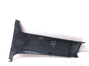 Mercedes Benz GLK-Class 204 (2008–2015) B-Säulen-Innenverkleidung A2046907225 - 5