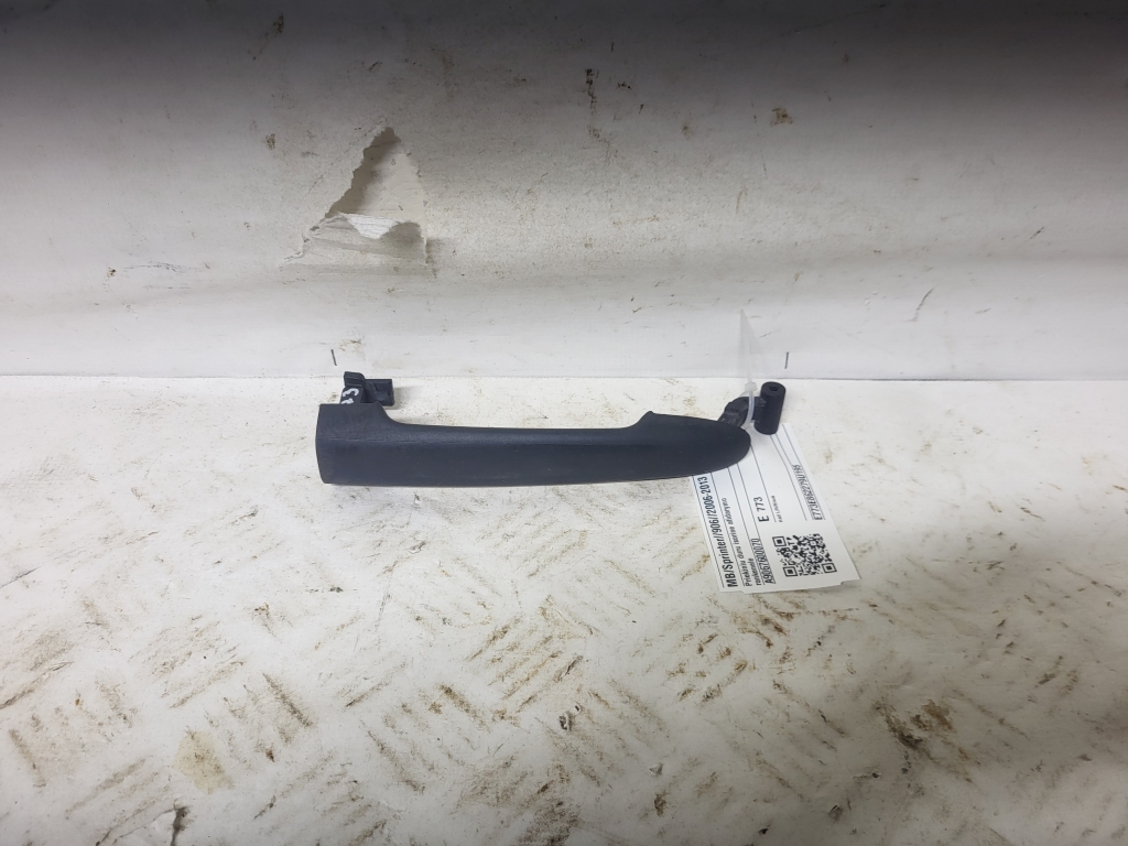 Mercedes Benz Sprinter /906/ (2006–2018) Vorderer Außentürgriff A9067600070 Mercedes Benz Sprinter /906/ (2006–2018) Vorderer Außentürgriff A9067600070