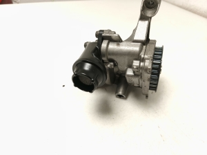 AUDI A4 B9 (2015–2026) Ölpumpe 04L145208AA - 5