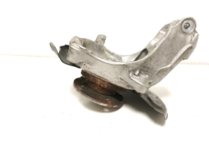 Volkswagen Golf VIII (2019–2026) Front wheel hub 5WA407257A - 2