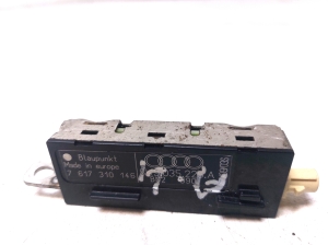 AUDI A4 B8 (2007–2016) Antenna amplifier 8K9035225A - 5