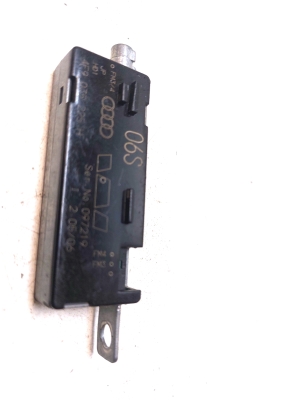 AUDI A6 C6 (2004–2011) Antenna amplifier 4F9035225H - 4