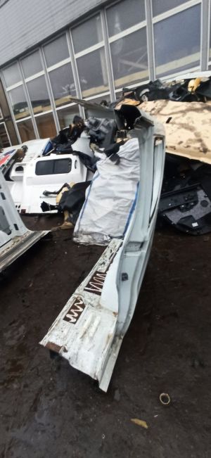RENAULT Trafic III (2014–2022) Tagumine poritiib ja selle osad 774212478R - 2