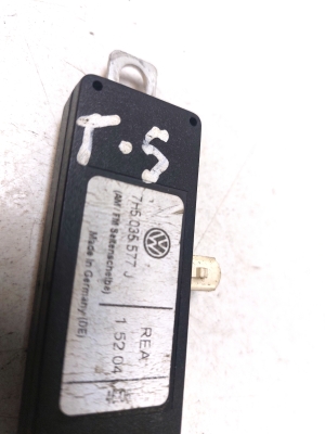 Volkswagen Transporter T5 (2003–2015) Antenna amplifier 7H5035577J - 2