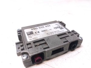 AUDI Q7 (2015–2026) Antenna amplifier 4M0035456 - 2