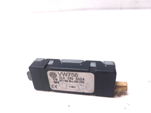 Volkswagen Touareg I (2002–2010) Antenas pastiprinātājs 7L6035552 - 4