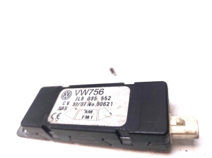 Volkswagen Touareg I (2002–2010) Antennenverstärker 7L6035552 - 2