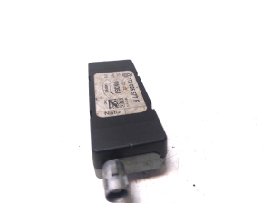 Volkswagen Touran I (2003–2010) Antenas pastiprinātājs 1T0035577P - 2