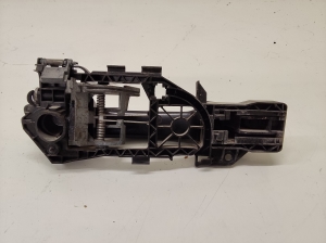 Volkswagen Passat B6 (2005–2010) Türaußengriff hinten 3C0837885 - 4