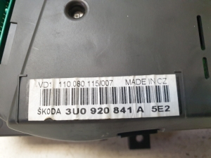 Skoda Superb (2001–2008) Mērinstrumentu panelis 3U0920841A - 4