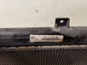 Volkswagen Passat B6 (2005–2010) Motorkühler 1K0121251DM - 2
