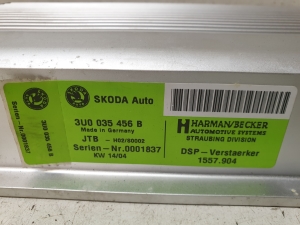 Skoda Superb (2001–2008) Audioverstärker 3U0035456B - 3