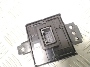 TOYOTA bZ4X I (2022–2026) ESP switch 75Q577 - 3