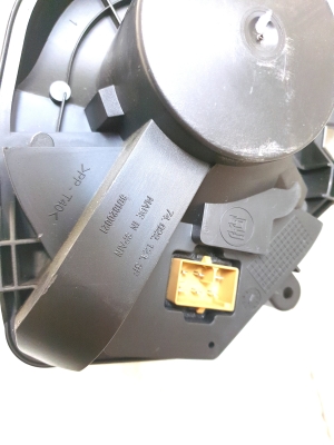 Skoda Superb (2001–2008) Heater blower motor 74022123SF - 3