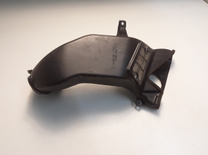 TOYOTA Prius W20 (2003–2011) Intercooler air deflector 6393247030 - 3