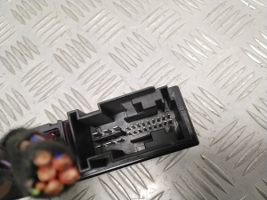 AUDI Q8 (2018–2026) Tow bar control module 8W0907383A - 3